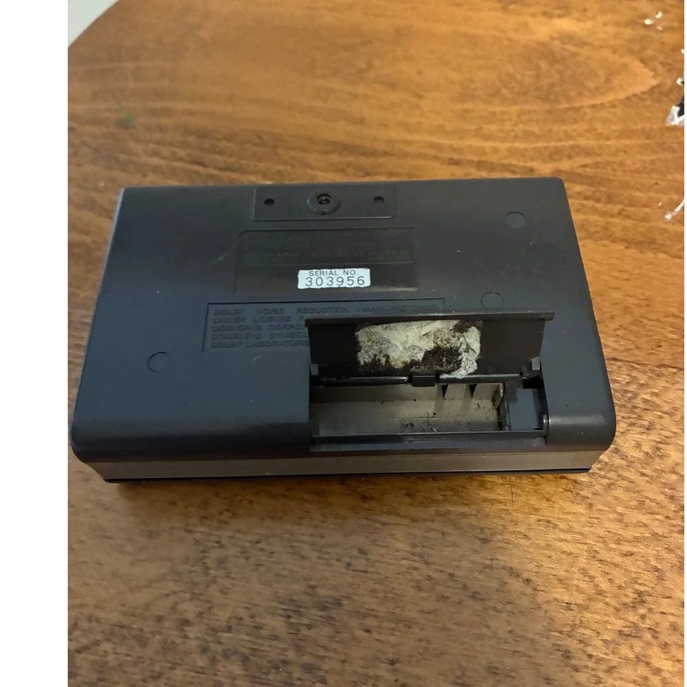 Sony Walkman WM-F69 Radio Cassette Player Auto Reverse Vintage For Repair/Parts